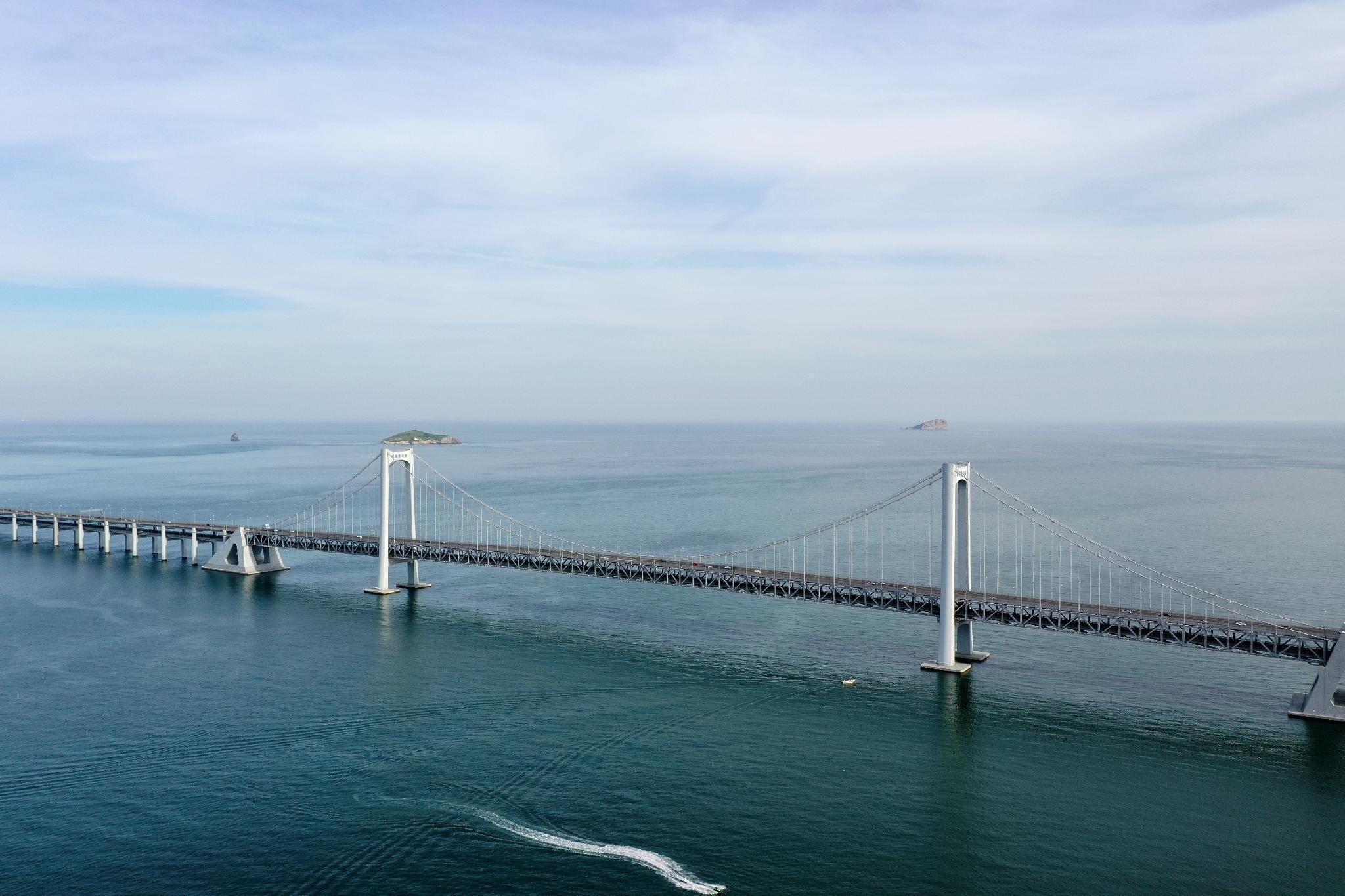 Hotel Grand Hyatt Dalian Zewnętrze zdjęcie